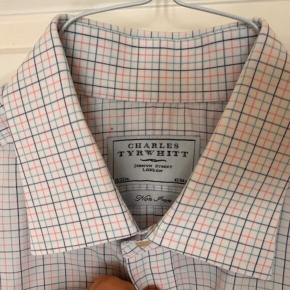 Lot of Three (3) Charles Tyrwhitt Non Iron Shirts (16x33) - Picture 5 of 12
